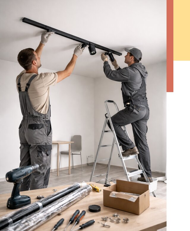 Установка трековых светильников в натяжной потолок в Новокузнецке от 4315 руб. | ОТДЕЛОЧНИК-Нвк