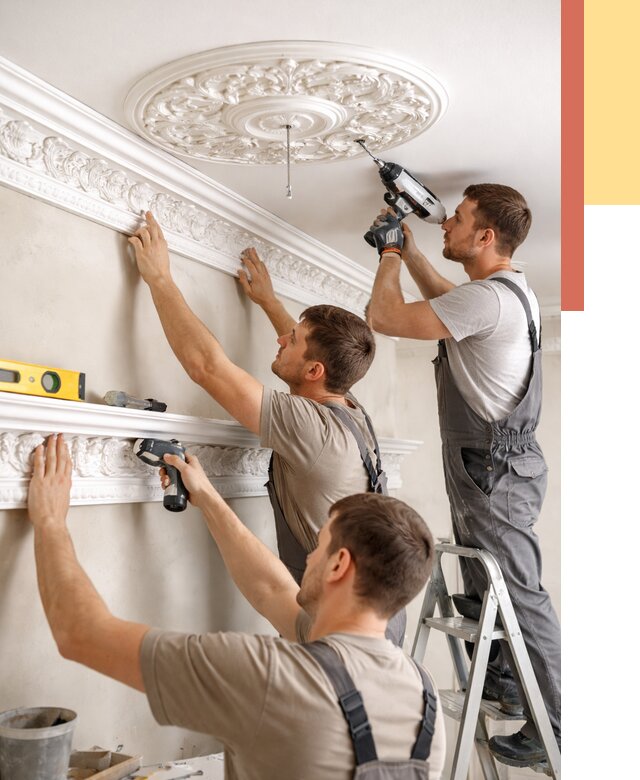 Монтаж лепнины на потолок в Новокузнецке от 3288 руб. быстро и недорого | ОТДЕЛОЧНИК-Нвк